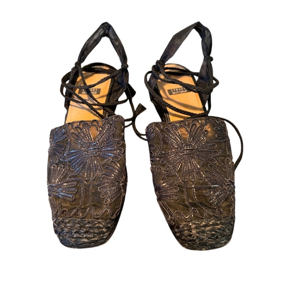Stuart Weitzman Pansy Straw Embroidered Chiffon
Espadrille Lace Up Sandals SZ. 8